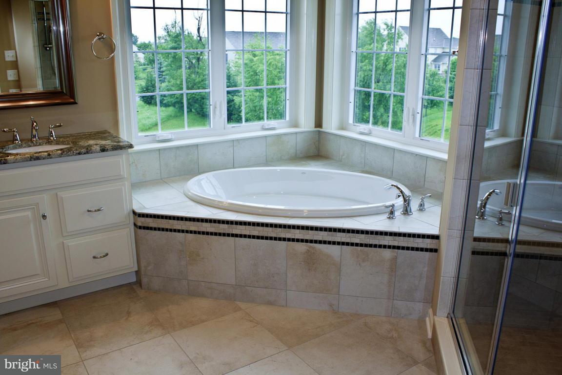 331 Bowyer Lane Lititz, PA 17543 - Photo 11 of 14