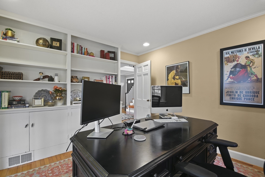 23 Greenwich Road Longmeadow, MA 01106 - Photo 20 of 42 Gallery Image 20