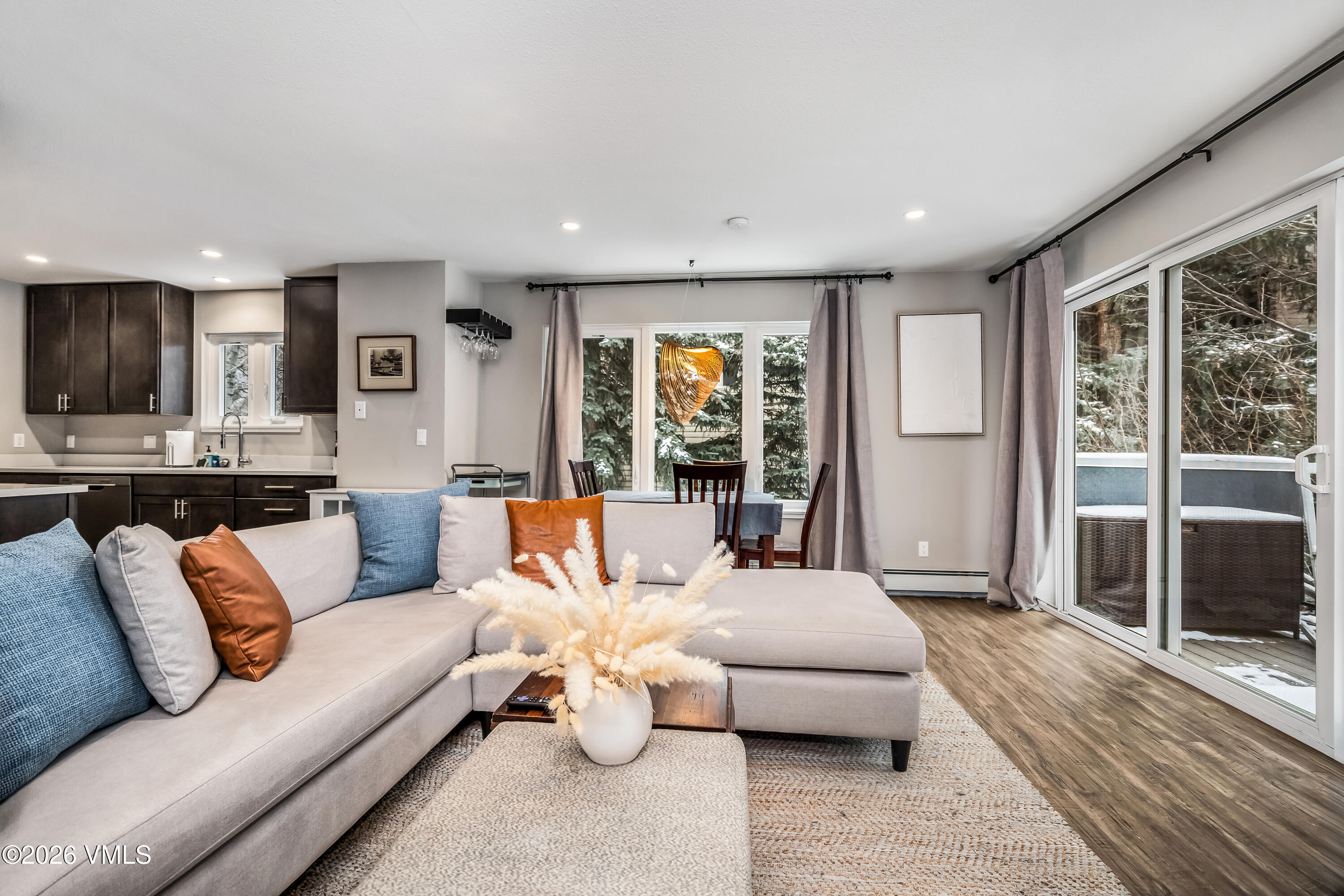 212 Eagle Road Eagle-Vail, CO 81620 - Photo 7 of 25 DSC04386_1