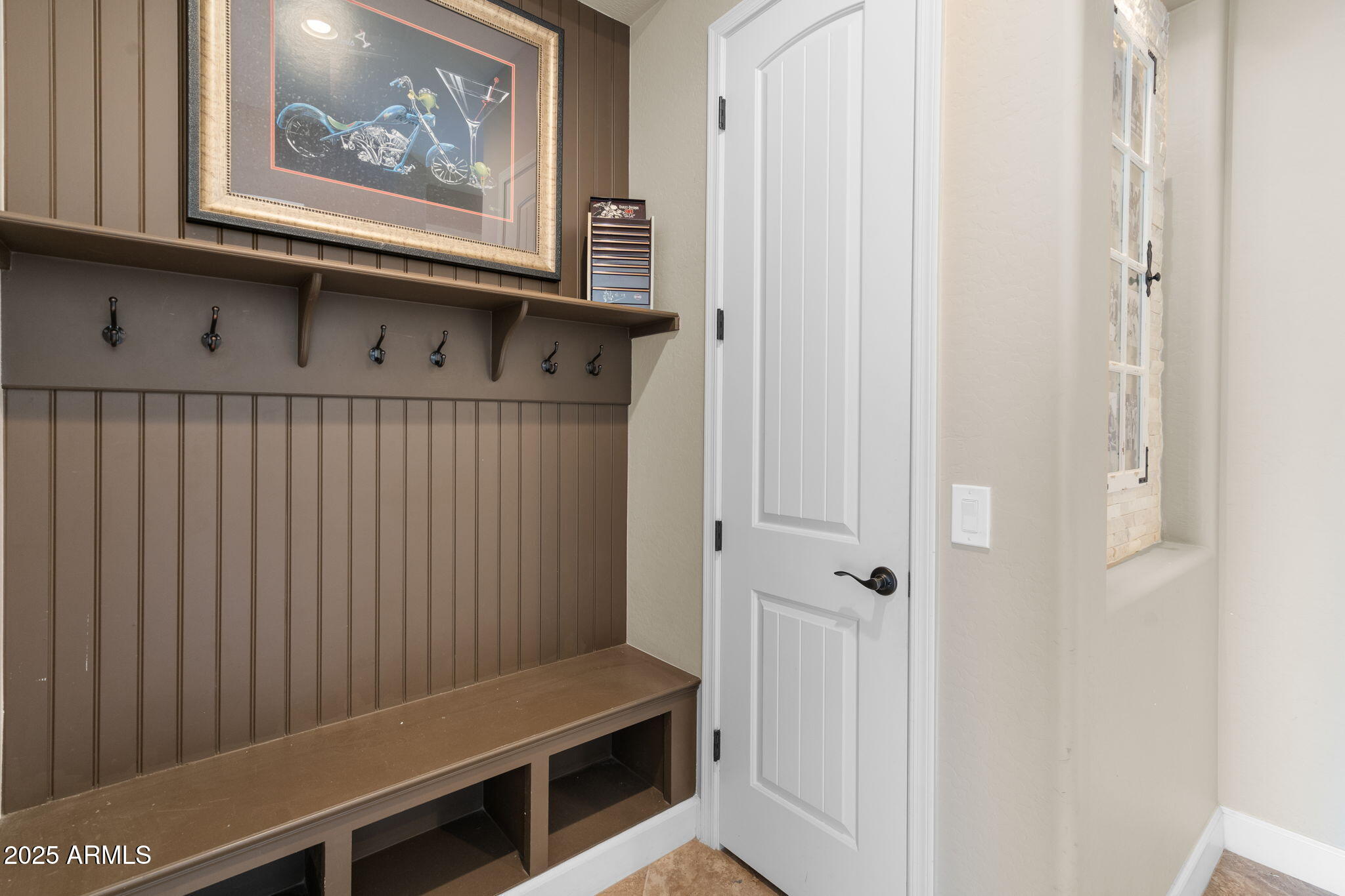 3781 East Chestnut Lane Gilbert, AZ 85298 - Photo 37 of 89 Garage drop zone