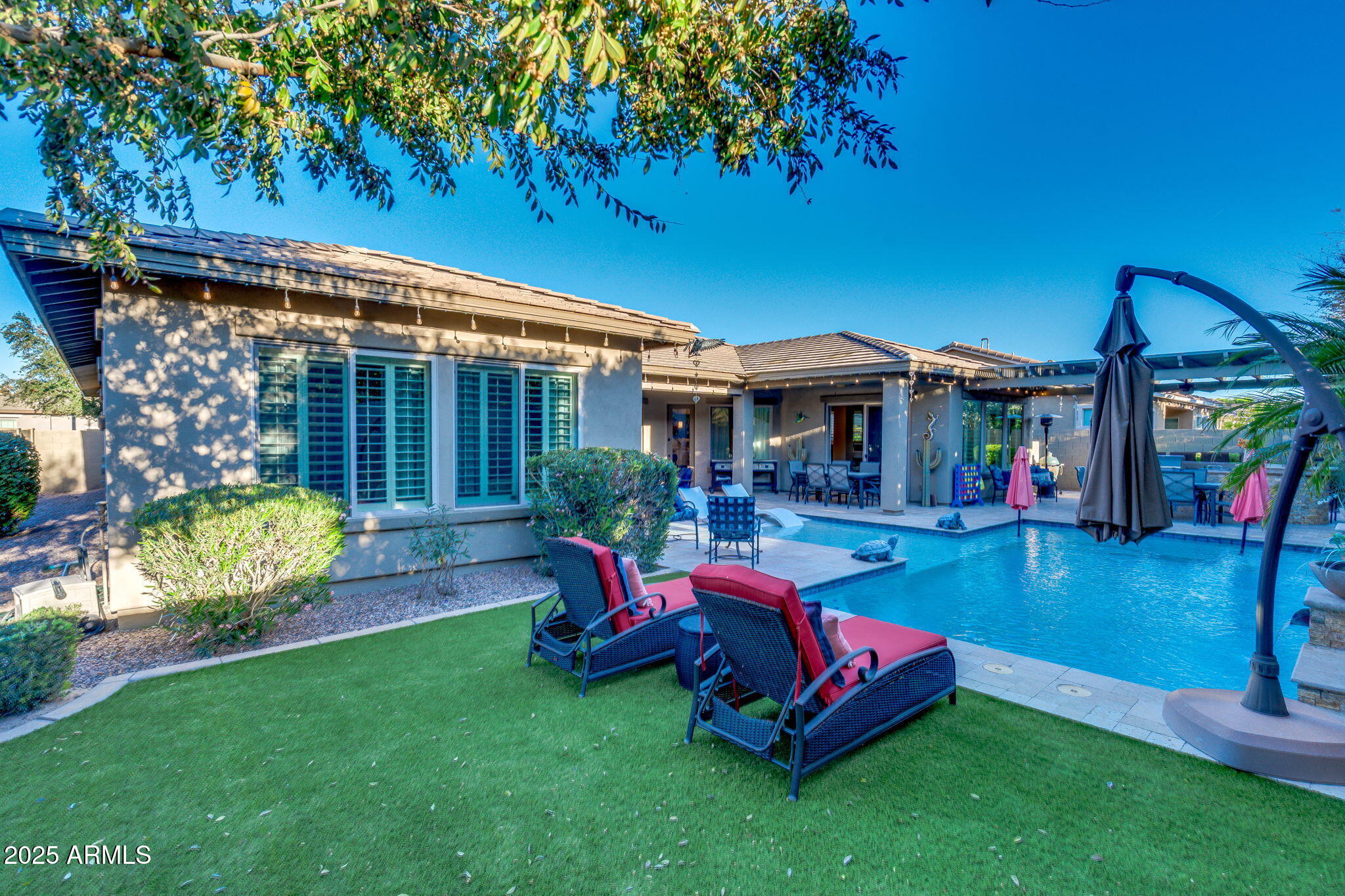 3781 East Chestnut Lane Gilbert, AZ 85298 - Photo 42 of 89 Entertainers Backyard