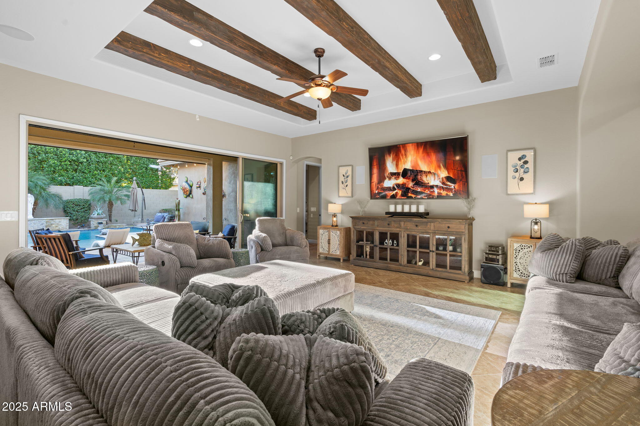 3781 East Chestnut Lane Gilbert, AZ 85298 - Photo 8 of 89 Great Room