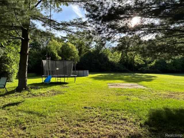 2273 Covert Road Burton, MI 48509 - Photo 17 of 17