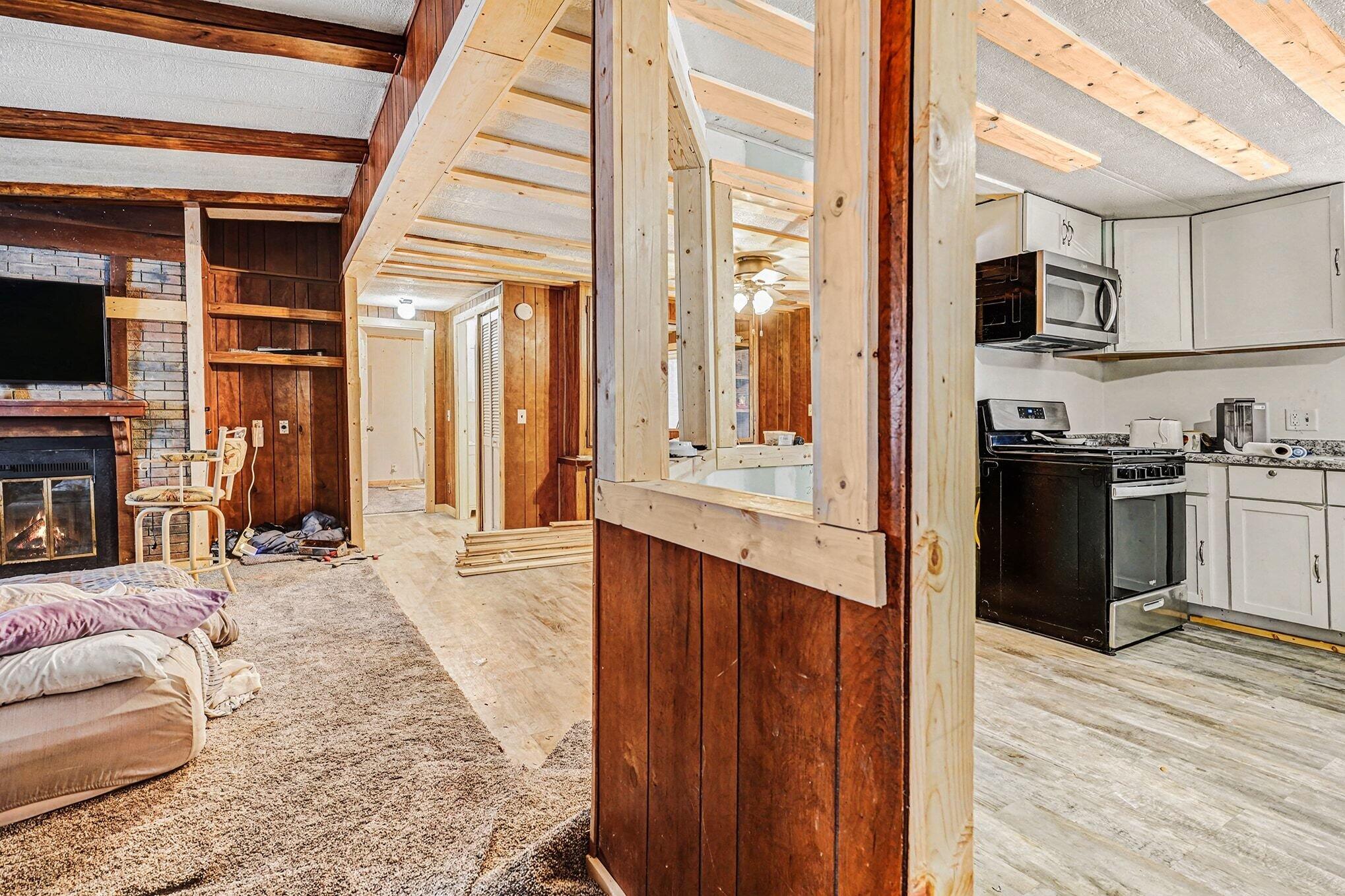 20990 Crane Street Decatur, MI 49045 - Photo 5 of 27 004_file_1496