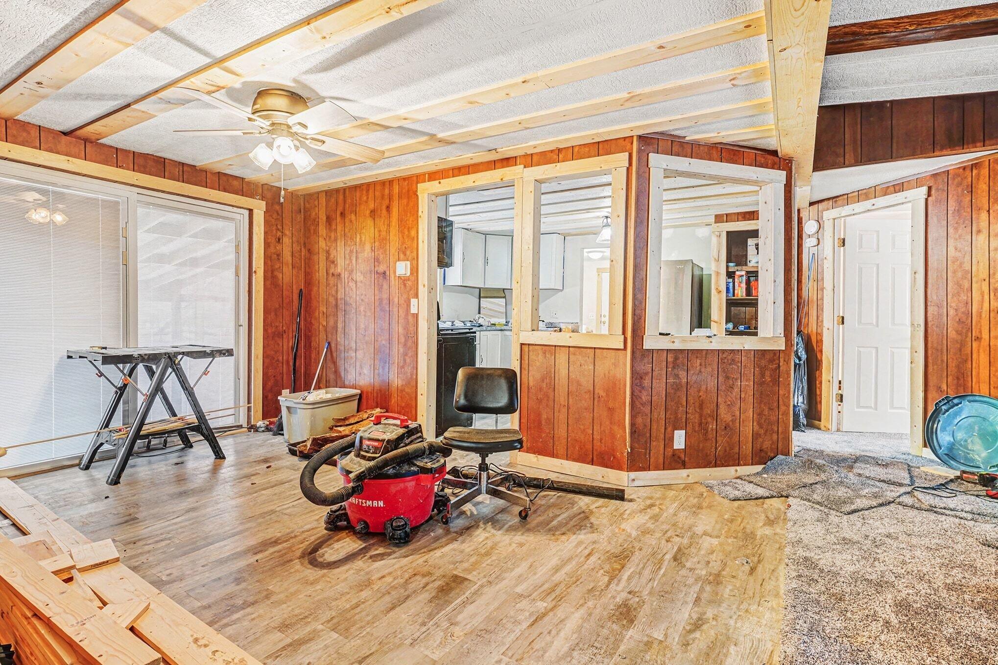 20990 Crane Street Decatur, MI 49045 - Photo 8 of 27 006_file_9025
