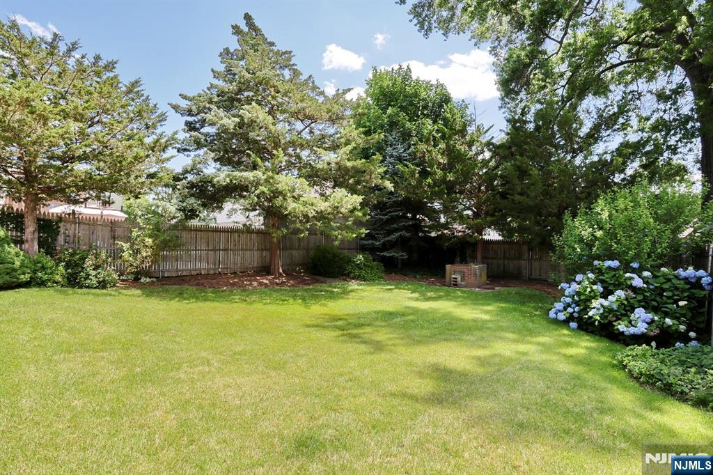 45 Webster Street Ridgefield Park, NJ 07660 - Photo 36 of 40