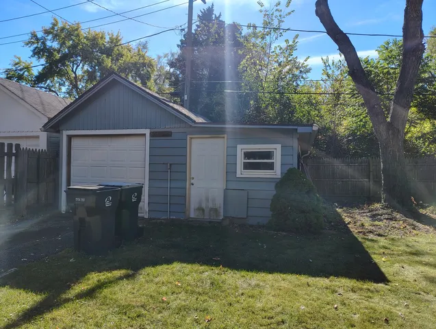 $2,400 | 35W325 Lambert Avenue, St. Charles, IL 60174