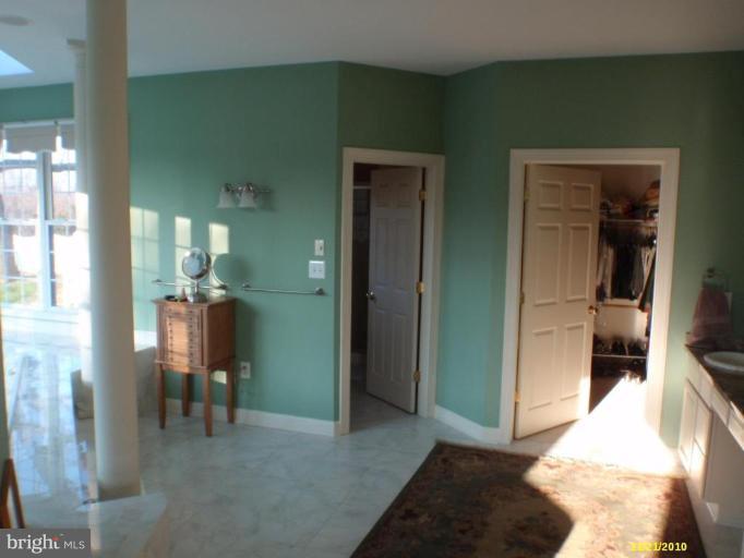 2855 Red Gate Road Boyce, VA 22620 - Photo 17 of 29 Master Bath #2