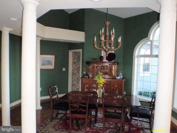 2855 Red Gate Road Boyce, VA 22620 - Photo 8 of 29 Dining Area