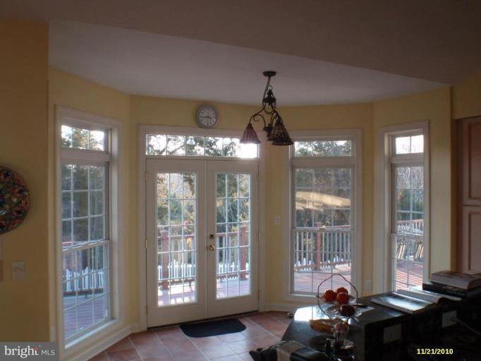 2855 Red Gate Road Boyce, VA 22620 - Photo 10 of 29 Breakfast Area