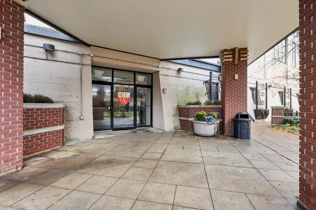 a view of a storage & utility room