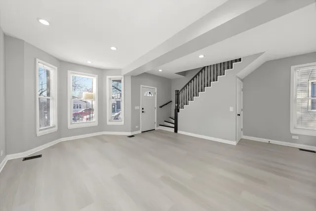 $285,000 | 24 East 99th Place, Chicago, IL 60628