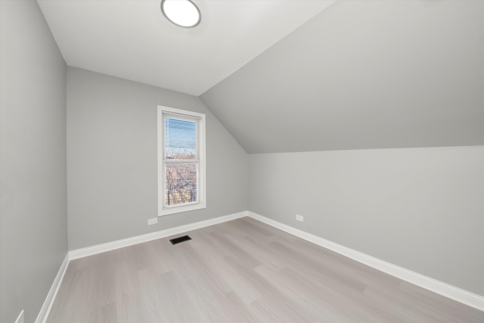 24 East 99th Place Chicago, IL 60628 - Photo 18 of 24