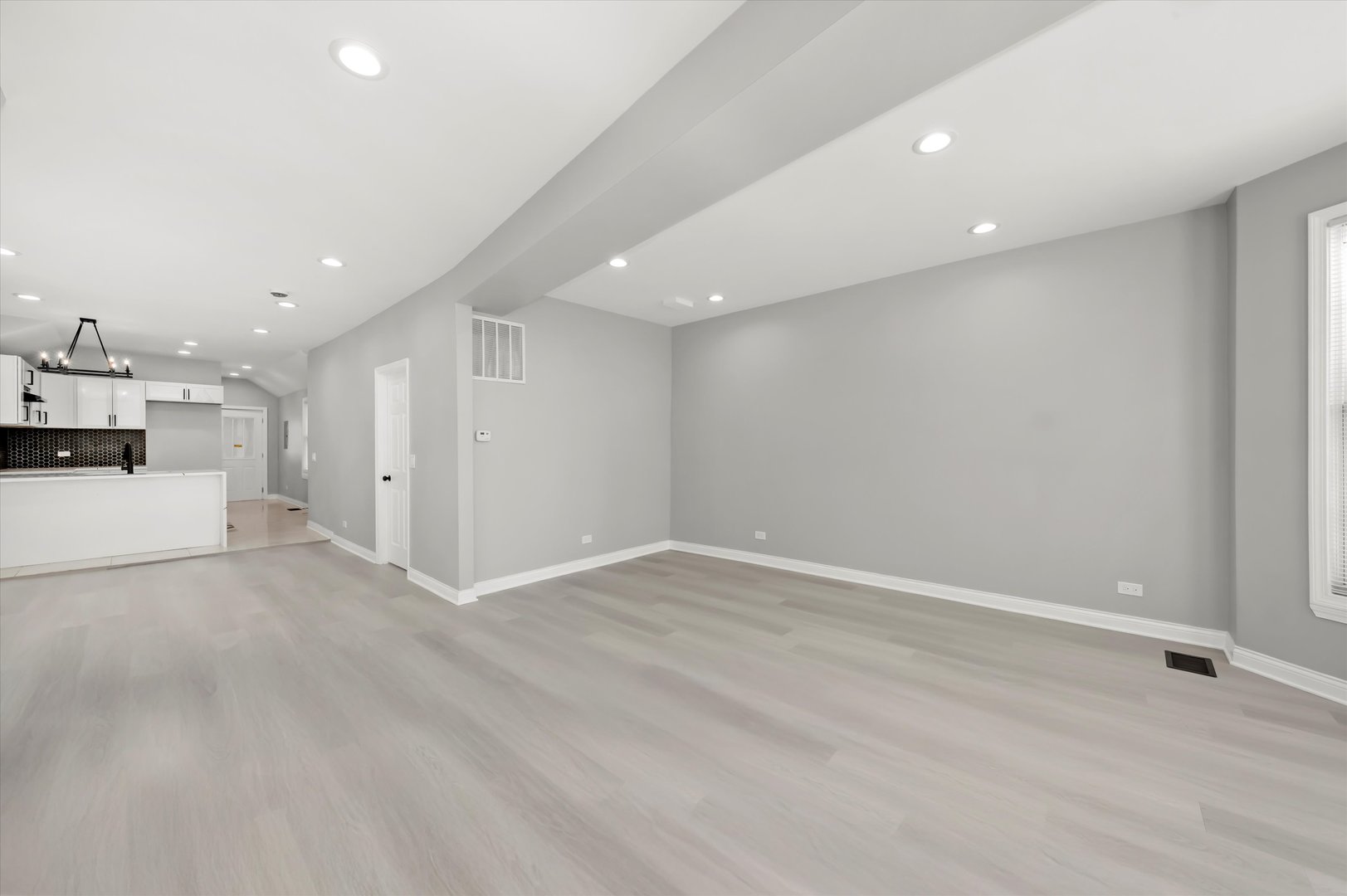 24 East 99th Place Chicago, IL 60628 - Photo 5 of 24