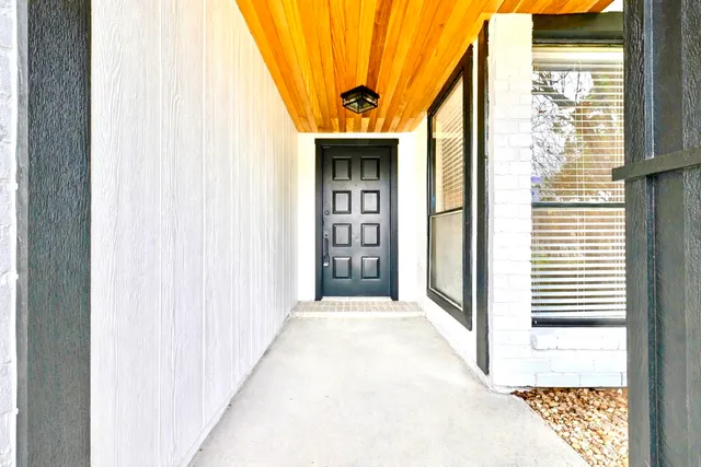 a view of an entryway