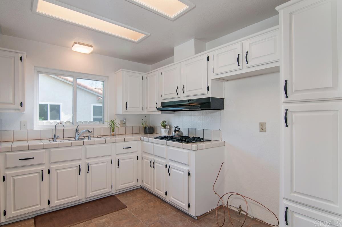 4998 Dulin Road Fallbrook, CA 92028 - Photo 8 of 25