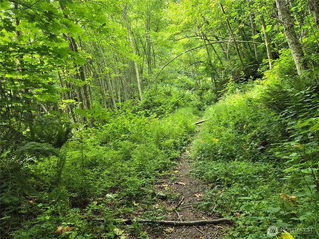 $450,000 | 10307 Northeast Paradise Cv Lane, Kingston, WA 98346