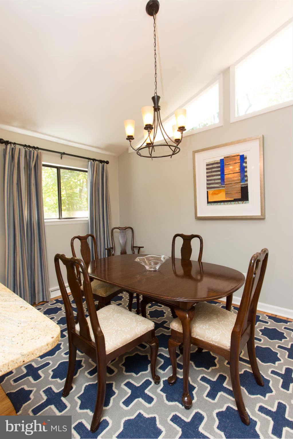 412 Halsey Road Annapolis, MD 21401 - Photo 5 of 28 Dining Room