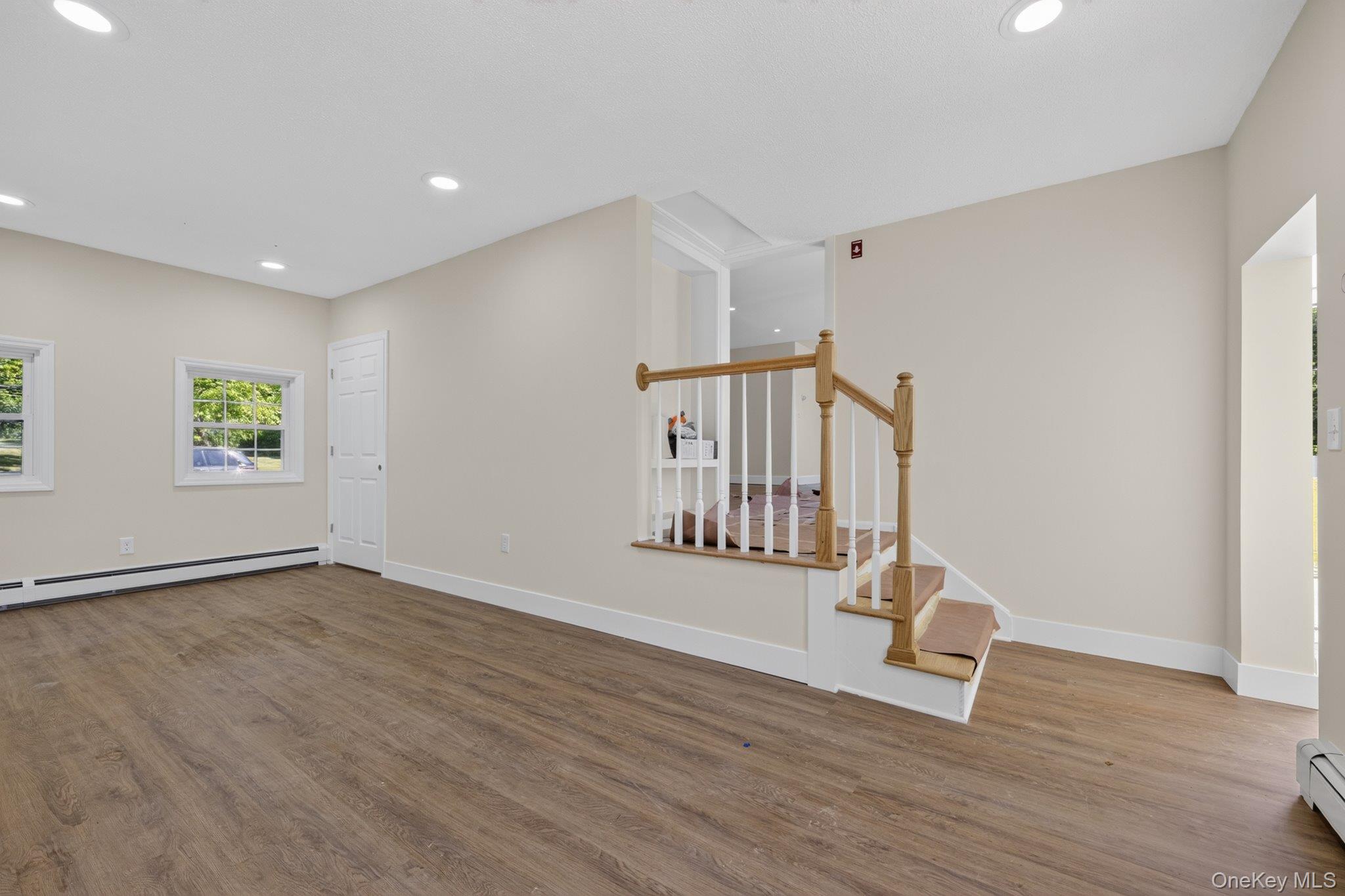 669 Vassar Road Poughkeepsie, NY 12603 - Photo 6 of 23