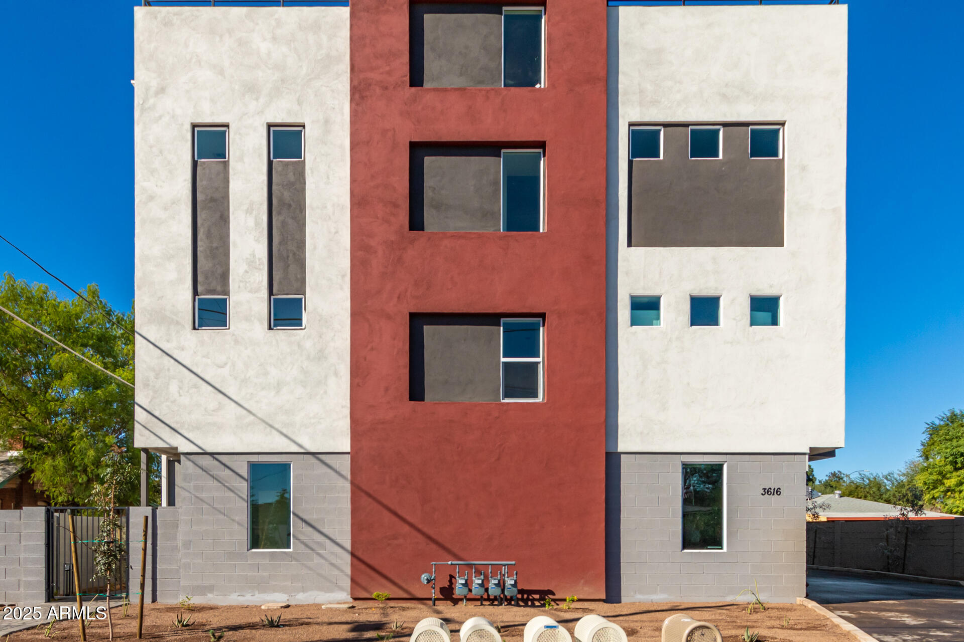 3616 North 12th Street Phoenix, AZ 85014 - Photo 3 of 25