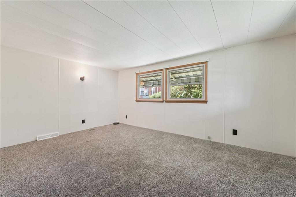 520 Pittsburgh Street Mars, PA 16046 - Photo 7 of 11
