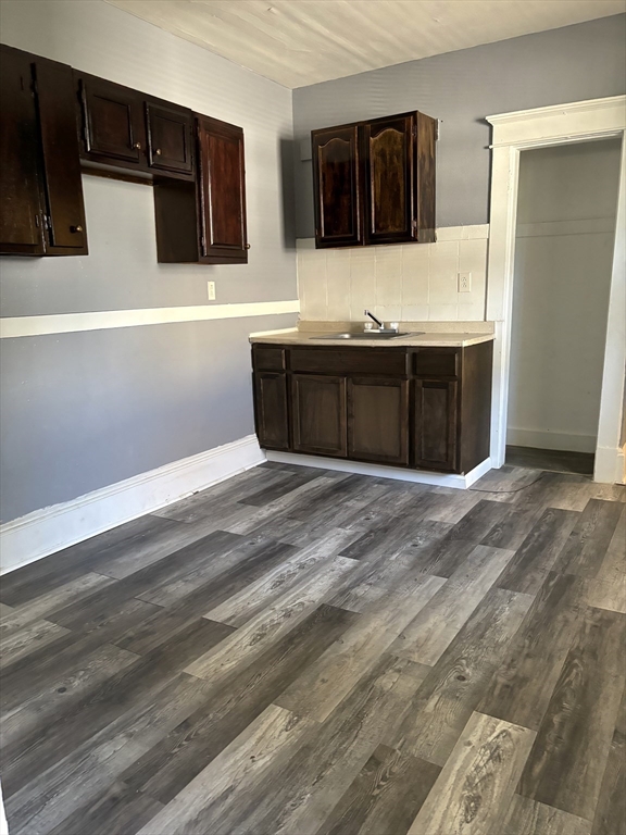 179 Bloomfield Street Springfield, MA 01108 - Photo 10 of 38 Gallery Image 10