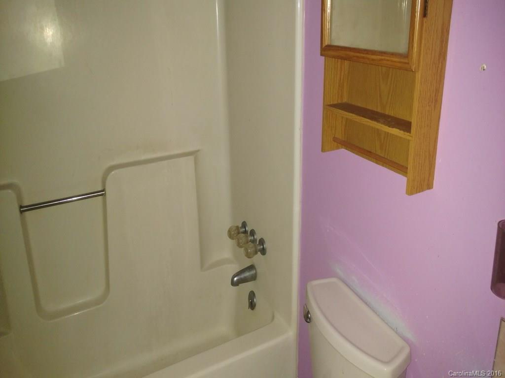 641 Oates Road Gastonia, NC 28052 - Photo 6 of 8 Gallery Image 6