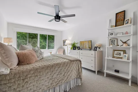 $335,000 | 215 Barry Avenue South, Unit 218, Wayzata, MN 55391
