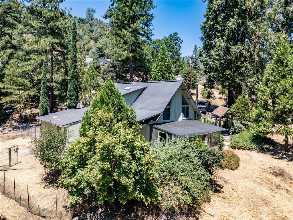 5552 Harris Cut Off Road Mariposa, CA 95338 - Photo 4 of 51