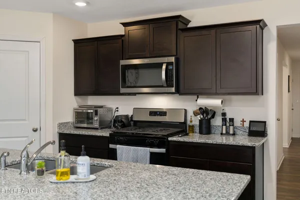 $342,650 | 921 Erica Drive, Talbott, TN 37877