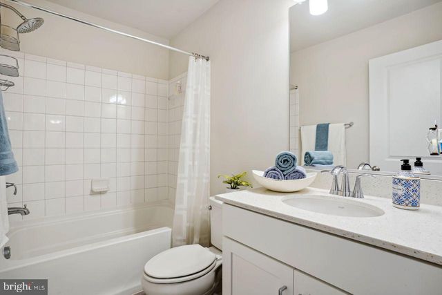 $618,500 | 17663 Falcon Heights Street, Dumfries, VA 22026