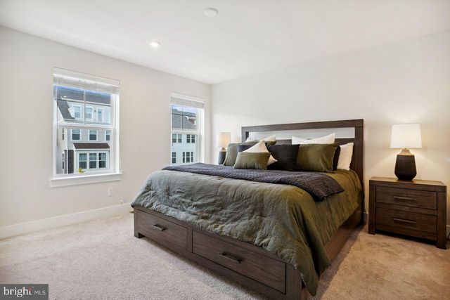 $618,500 | 17663 Falcon Heights Street, Dumfries, VA 22026