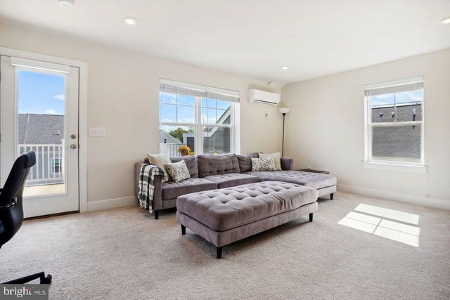 $618,500 | 17663 Falcon Heights Street, Dumfries, VA 22026