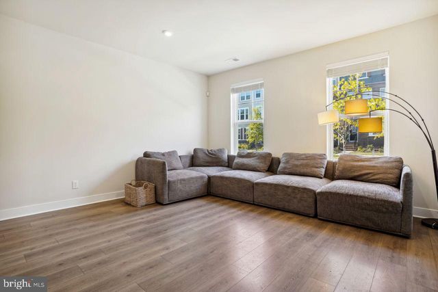 $618,500 | 17663 Falcon Heights Street, Dumfries, VA 22026