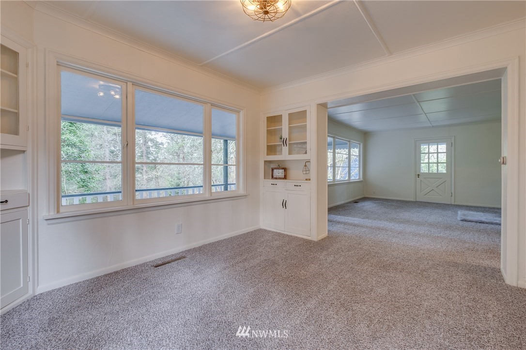 2469 Rocky Point Road Northwest Bremerton, WA 98312 - Photo 11 of 25 Gallery Image 11