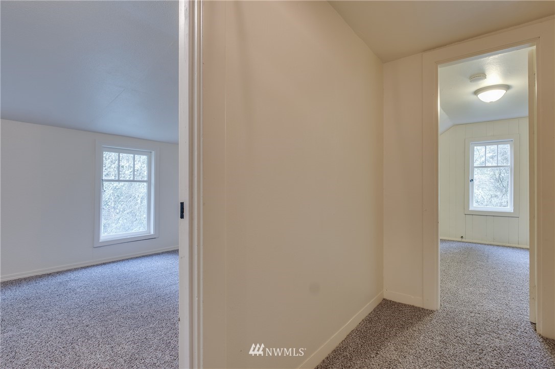 2469 Rocky Point Road Northwest Bremerton, WA 98312 - Photo 17 of 25 Gallery Image 17