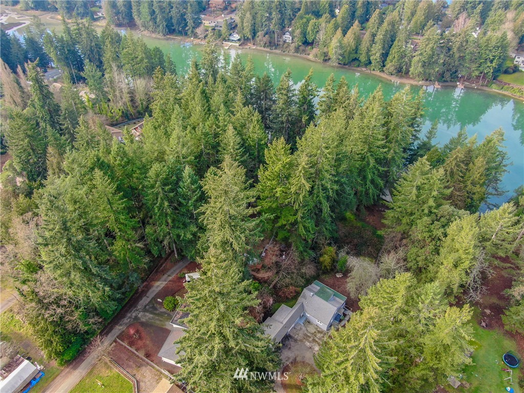 2469 Rocky Point Road Northwest Bremerton, WA 98312 - Photo 3 of 25 Gallery Image 3