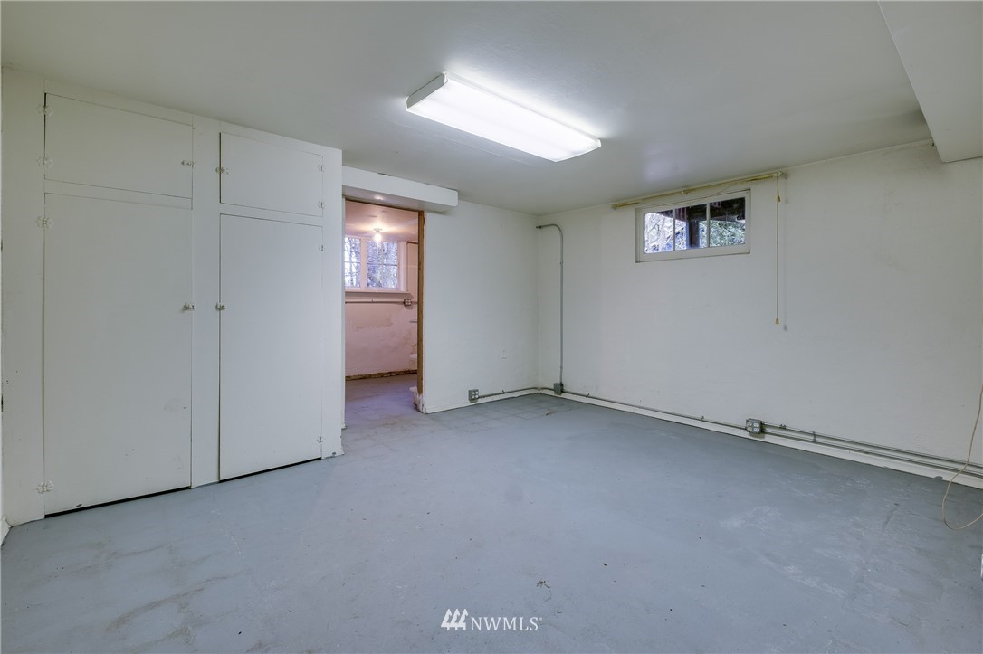2469 Rocky Point Road Northwest Bremerton, WA 98312 - Photo 24 of 25 Gallery Image 24