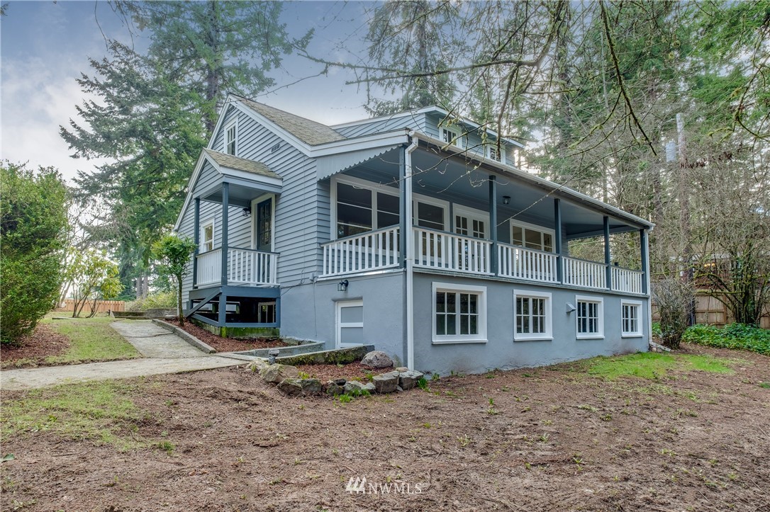 2469 Rocky Point Road Northwest Bremerton, WA 98312 - Photo 5 of 25 Gallery Image 5