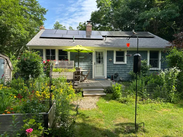 $570,000 | 1945 Main Street, West Barnstable, MA 02668