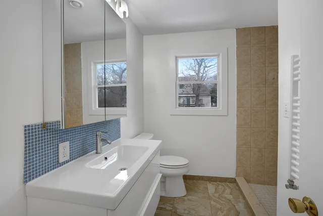 $1,445,000 | 22 Oklahoma Avenue, Vineyard Haven, MA 02568