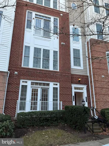 $400,000 | 14762 Potomac Branch Drive, Woodbridge, VA 22191