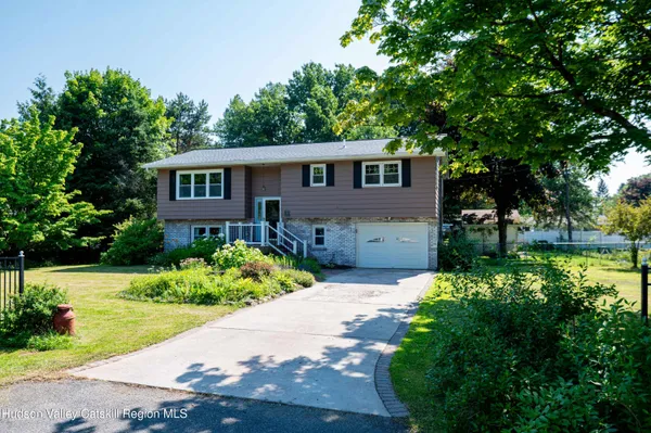 $419,900 | 38 Pine Hill Park, Valatie, NY 12184