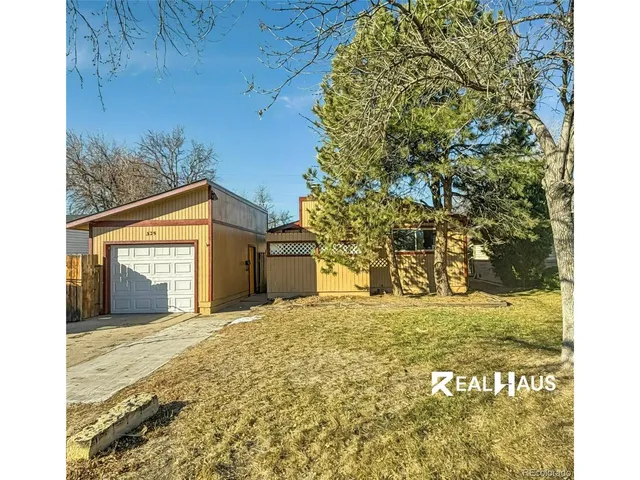 $529,999 | 335 South Monaco Parkway, Denver, CO 80224