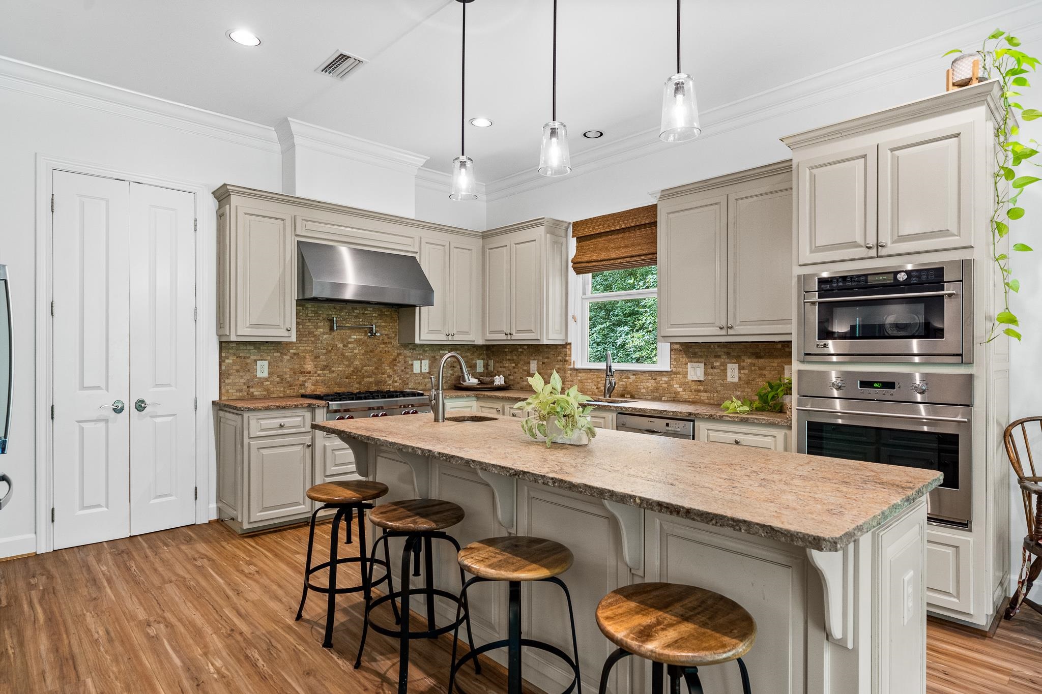 95 Blue Island Street Fairhope, AL 36532 - Photo 3 of 30