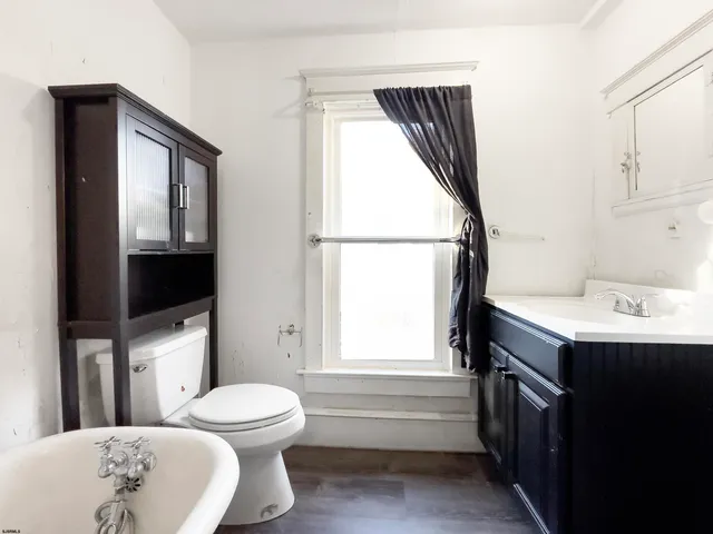 $235,000 | 613 Wesley Avenue, Pleasantville, NJ 08232