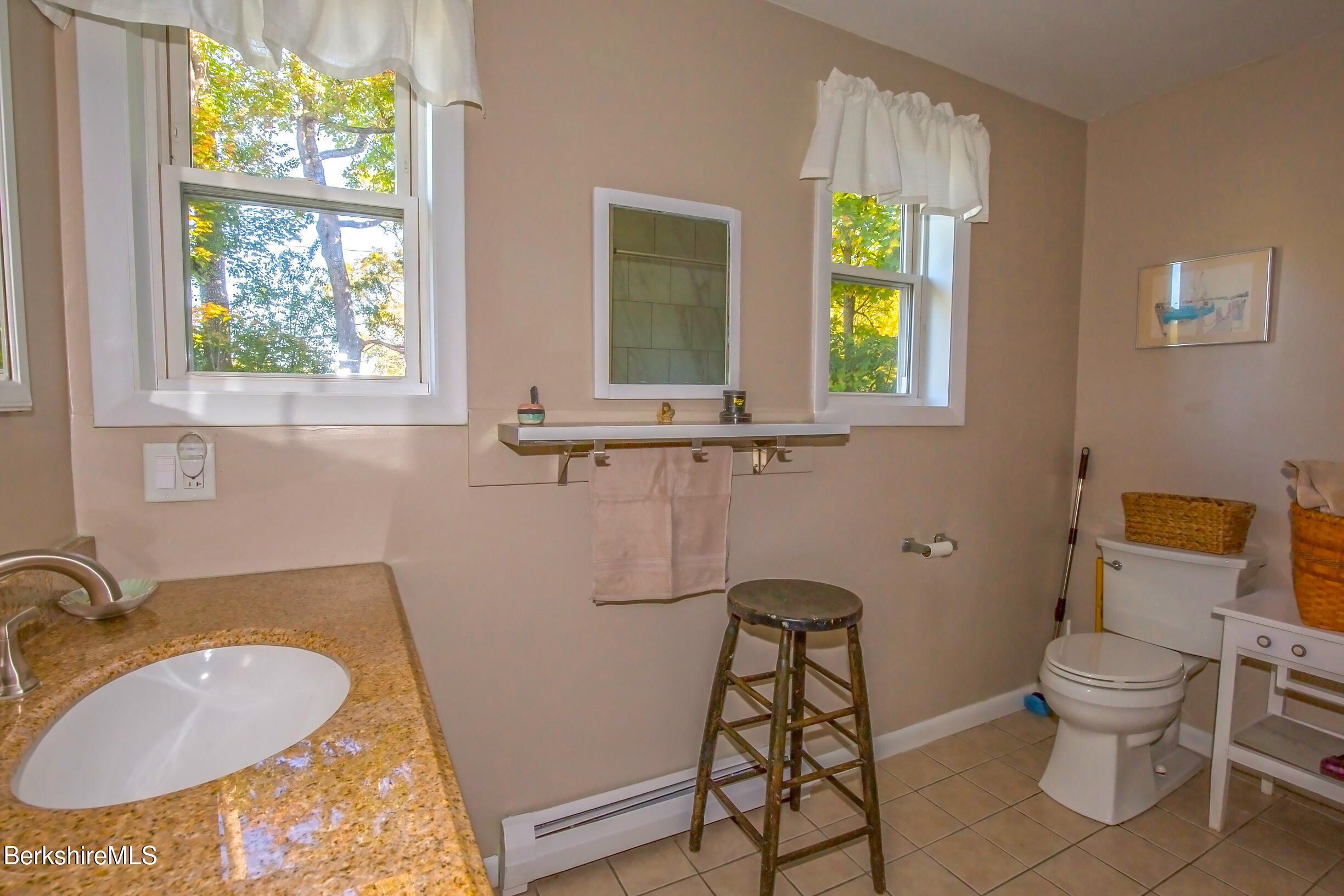 932 Williams Street Pittsfield, MA 01201 - Photo 19 of 41 IMG