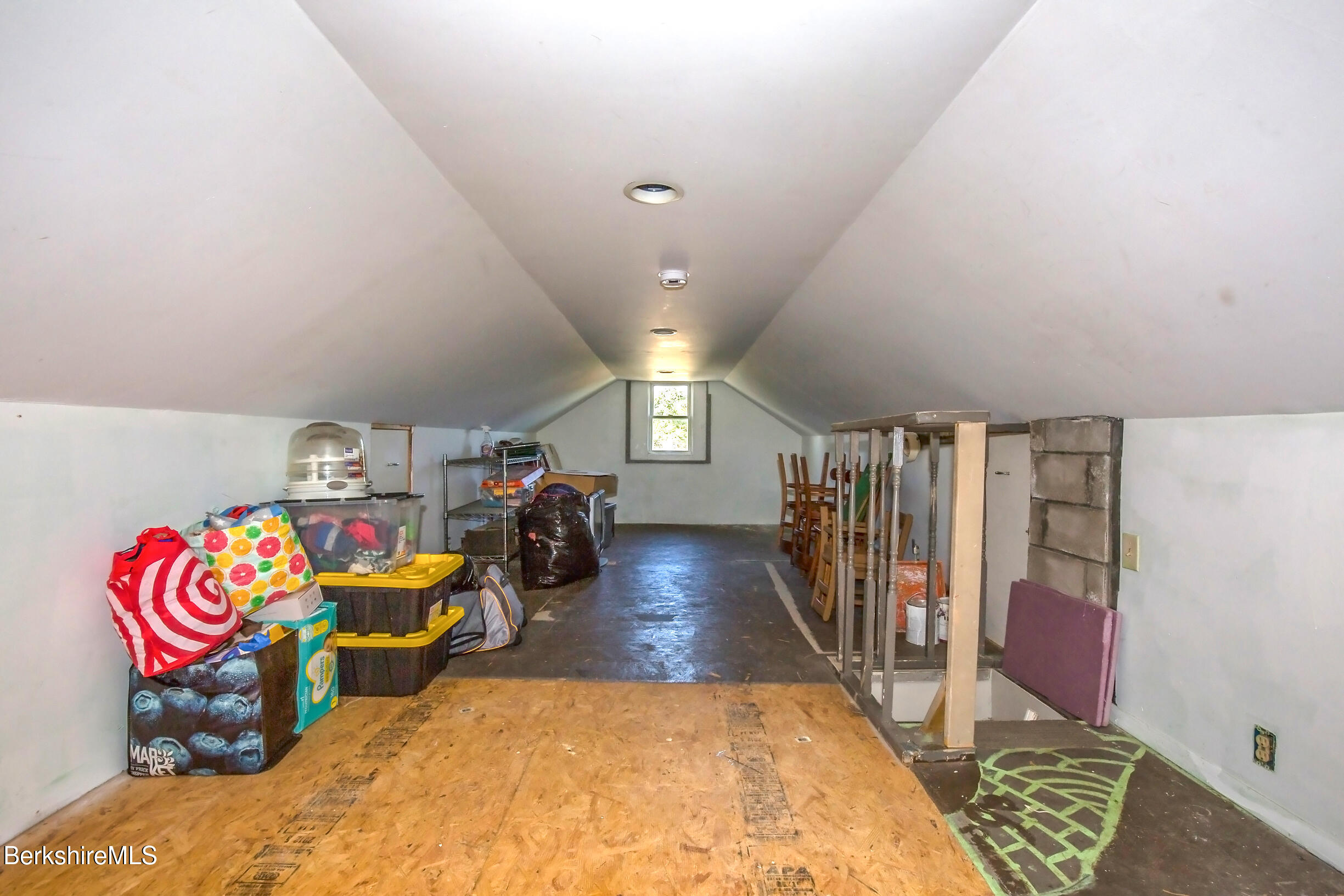 932 Williams Street Pittsfield, MA 01201 - Photo 29 of 41 IMG