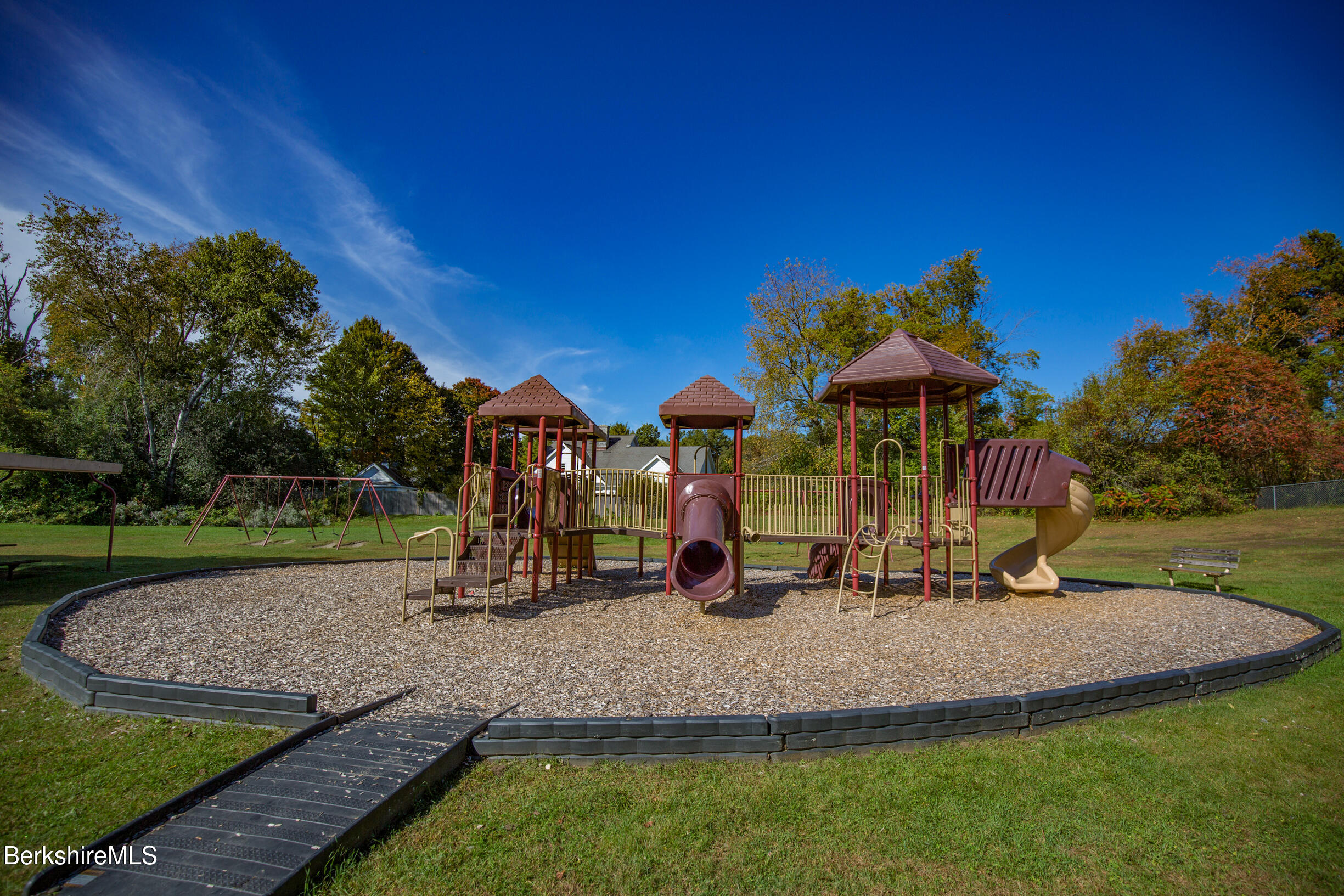 932 Williams Street Pittsfield, MA 01201 - Photo 39 of 41 IMG