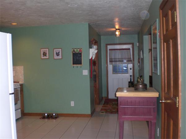 158 Oakham Road North Brookfield, MA 01535 - Photo 8 of 22